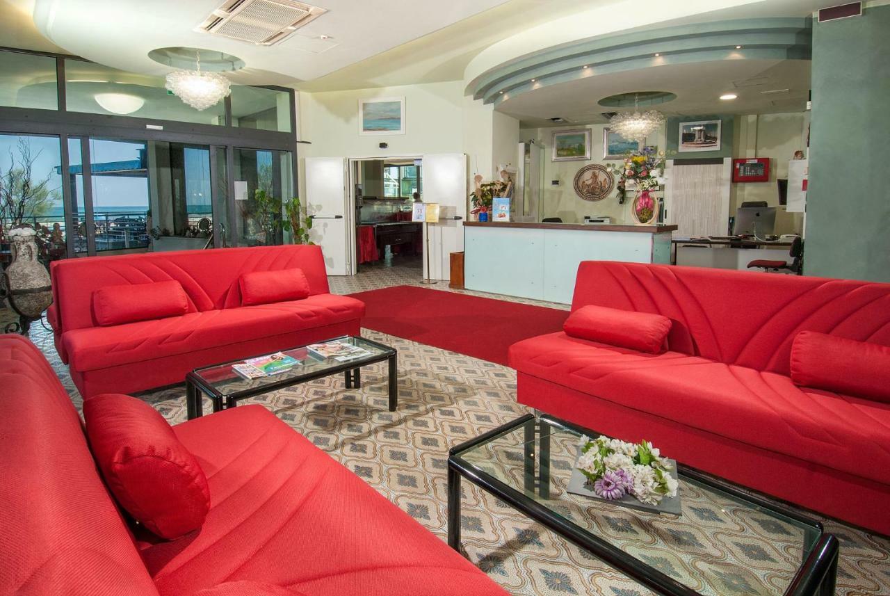 Hotel Nettuno Cattolica Buitenkant foto